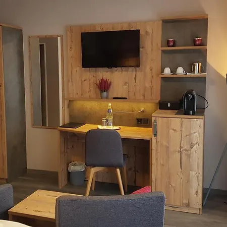 Oda ve Kahvaltı Restaurant Zur Linde