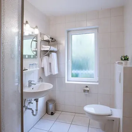 Estalagem Hotel-restaurant Zur Linde 3*